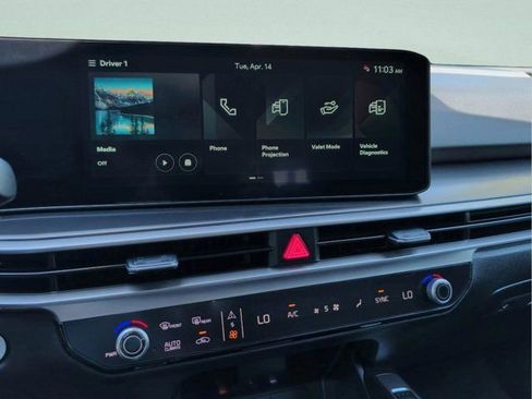 New 2026 Kia Sorento S FWD image 23