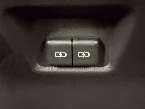 Certified 2025 Toyota RAV4 XLE Premium FWD image 36