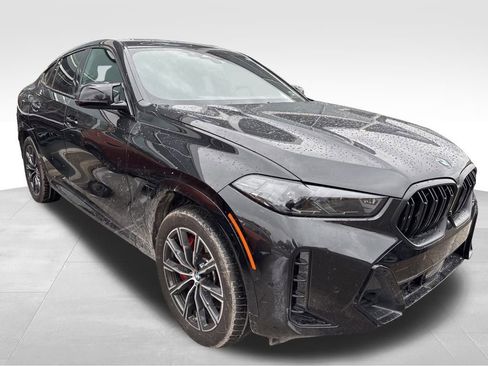 Used 2026 BMW X6 M60i w/ Executive Package image 5