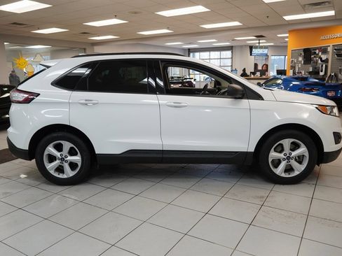Used 2015 Ford Edge SE image 12