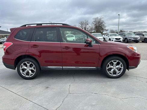 Used 2016 Subaru Forester 2.5i Touring w/ Eyesight & Navigation System image 3