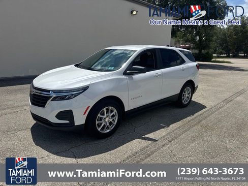 Used 2023 Chevrolet Equinox LS w/ LS Convenience Package FWD image 1