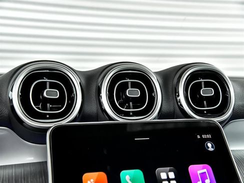 Certified 2025 Mercedes-Benz GLC 300 4MATIC image 21