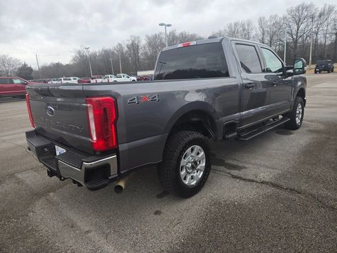 Used 2024 Ford F250 XLT image 4
