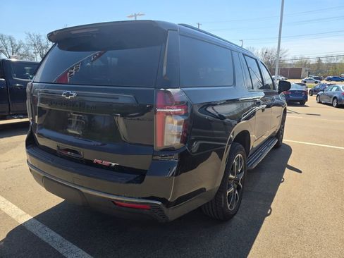 Used 2021 Chevrolet Suburban RST w/ Rear Media and Nav Package AWD/4WD image 6