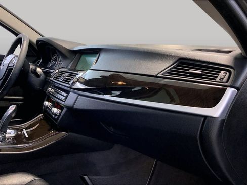 Used 2014 BMW 528i xDrive Sedan AWD/4WD image 18