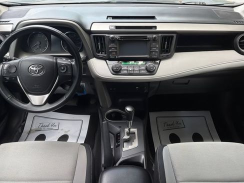 Used 2016 Toyota RAV4 XLE AWD/4WD image 16