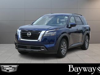 Used 2025 Nissan Pathfinder SV FWD video 1