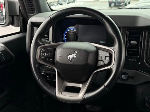 Used 2023 Ford Bronco Big Bend w/ Sasquatch Package image 6