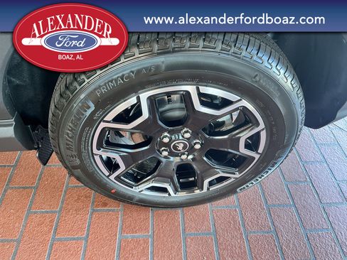 New 2025 Ford Bronco Sport Outer Banks image 8