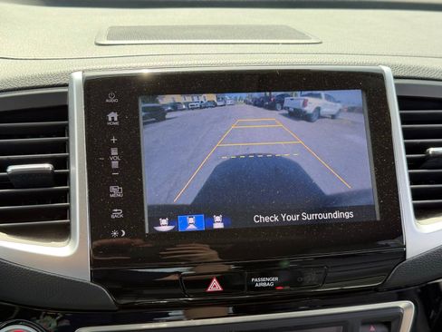 Used 2017 Honda Pilot Touring image 27