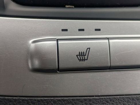 Used 2023 Kia Carnival LX image 23