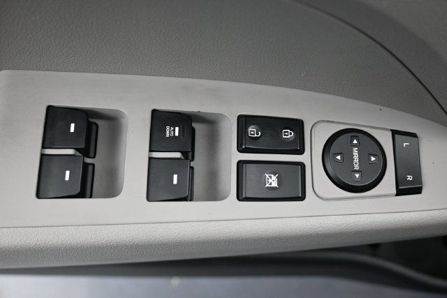 Used 2019 Hyundai Elantra SE FWD image 14