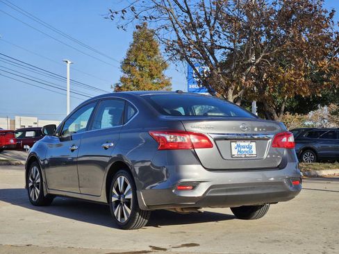 Used 2016 Nissan Sentra SL image 5