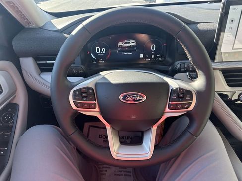 New 2026 Ford Explorer Active w/ Active Comfort Package image 20