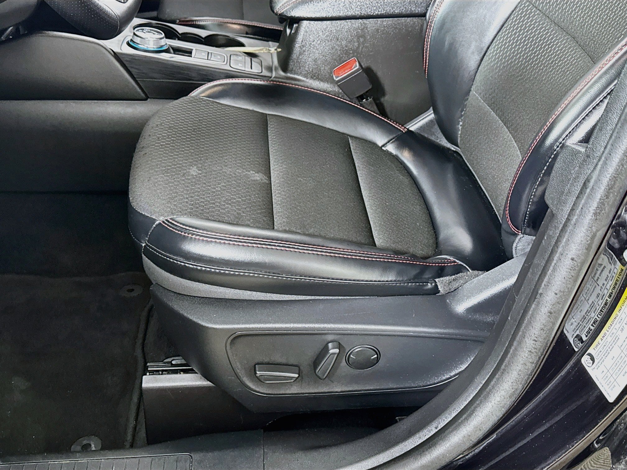 Used 2025 Ford Escape ST-Line AWD/4WD image 20