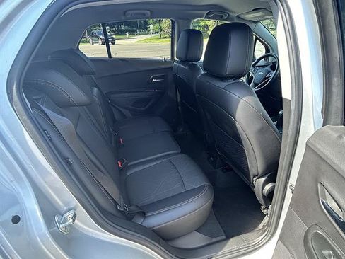 Certified 2018 Chevrolet Trax LT w/ Redline Edition FWD image 25