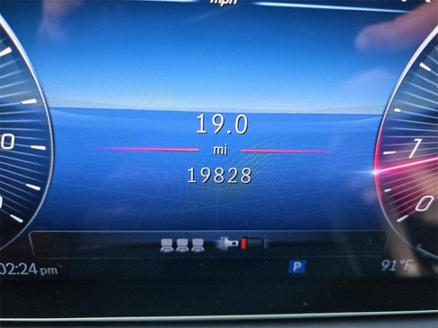 Used 2024 Mercedes-Benz GLE 450 4MATIC image 28