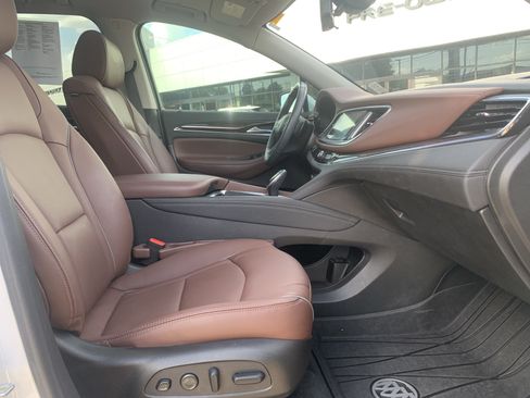 Used 2021 Buick Enclave Avenir w/ Avenir Technology Package FWD image 26