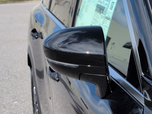 New 2026 INFINITI QX60 Luxe w/ Cargo Package image 13