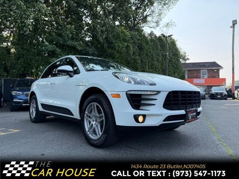 Used 2018 Porsche Macan AWD/4WD image 10