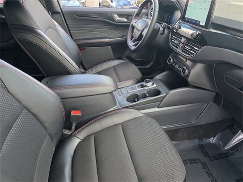 Certified 2025 Ford Escape ST-Line image 15