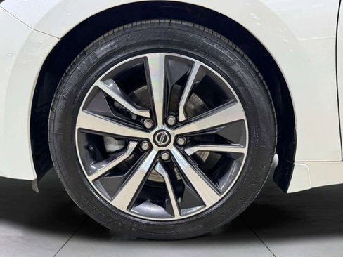 Used 2019 Nissan Maxima 3.5 S w/ Floor Mat Group image 14