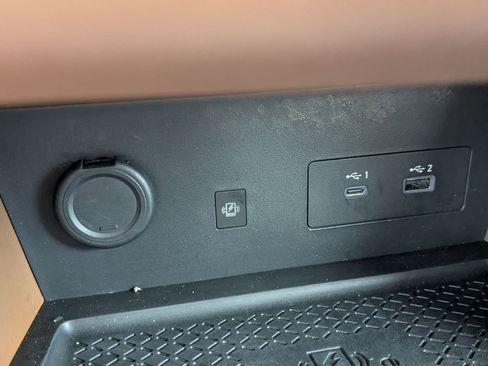 Used 2023 Nissan Pathfinder Platinum w/ Lighting Package (N93) image 23