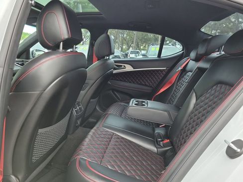 Used 2022 Genesis G70 3.3T RWD image 14