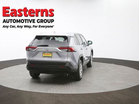 Used 2024 Toyota RAV4 LE image 39