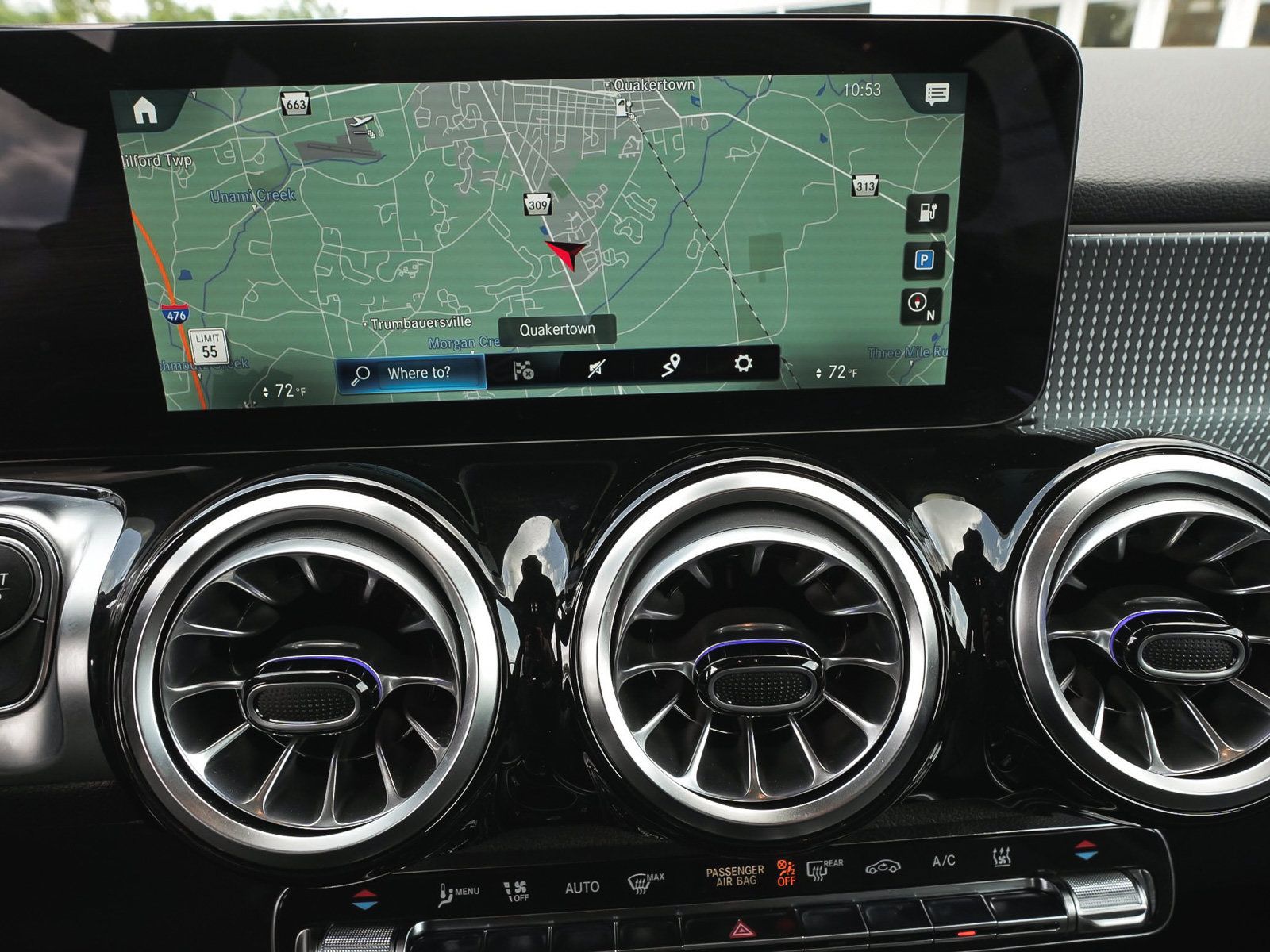 Used 2023 Mercedes-Benz EQB 300 4MATIC w/ Pinnacle Package image 34