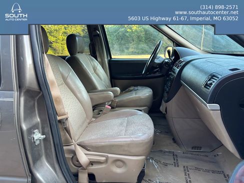 Used 2005 Chevrolet Uplander LT image 13
