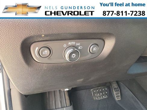 Used 2019 Chevrolet Traverse LT image 19
