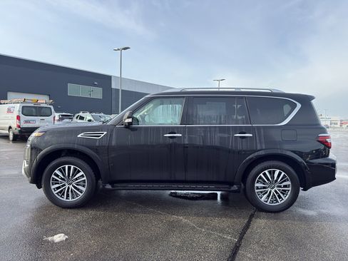 Certified 2024 Nissan Armada SL w/ Captain's Chairs Package image 6