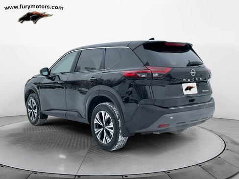 Used 2023 Nissan Rogue SV image 6