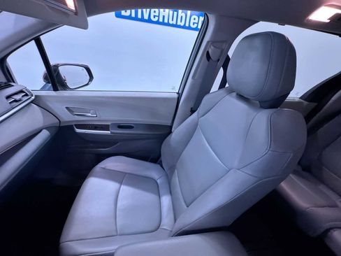 Used 2022 Toyota Sienna XLE image 34