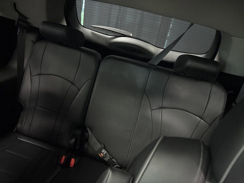 Used 2019 Buick Enclave Avenir w/ Avenir Technology Package FWD image 35
