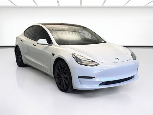 Used 2020 Tesla Model 3 Performance image 3