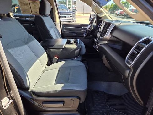 Used 2019 RAM 1500 Big Horn RWD image 14