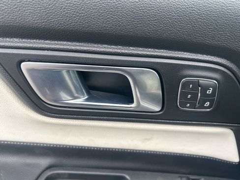 Used 2022 Ford Mustang Premium RWD image 11