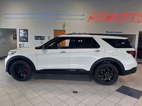 Used 2023 Ford Explorer ST w/ Technology Package image 8