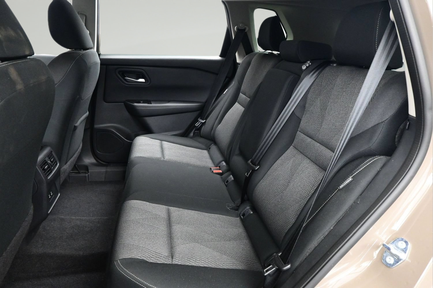 Certified 2025 Nissan Rogue SV AWD/4WD image 11