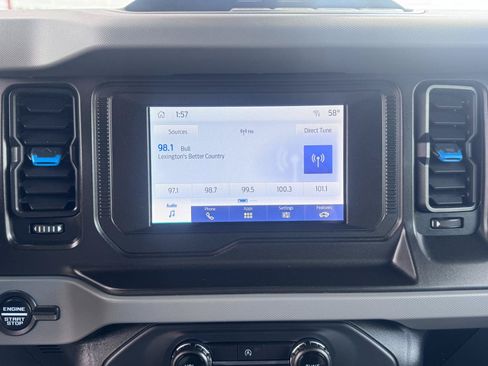 Used 2022 Ford Bronco Black Diamond AWD/4WD image 11