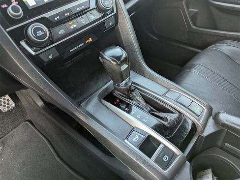 Used 2019 Honda Civic Sport Touring image 26