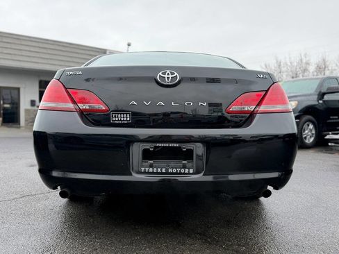 Used 2008 Toyota Avalon XLS image 23
