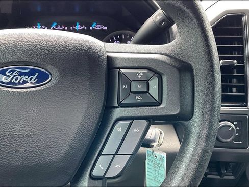 Used 2019 Ford F250 XLT w/ XLT Premium Package AWD/4WD image 11
