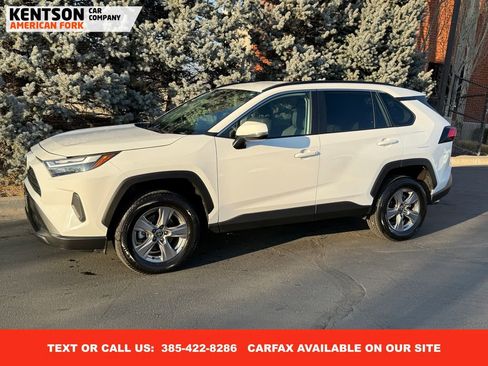 Used 2025 Toyota RAV4 XLE image 1