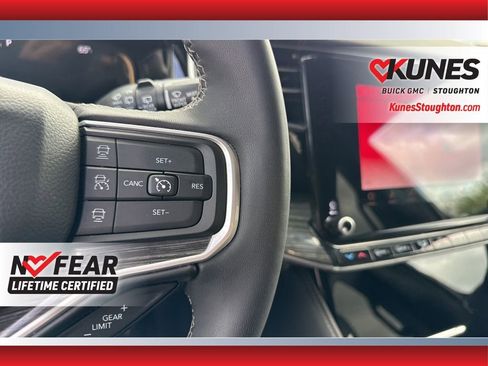 Used 2022 Jeep Wagoneer Series III w/ Rear Seat Video Group 1 AWD/4WD image 31