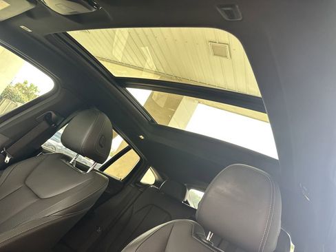 Used 2024 BMW X4 M40i w/ Premium Package image 28