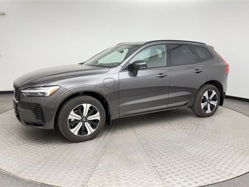 Certified 2024 Volvo XC60 T8 Plus w/ Protection Package Premier image 6